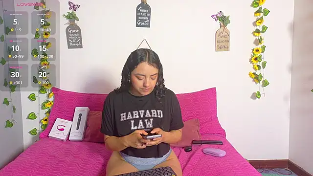 emiily curly online show from 29, 7, 2026