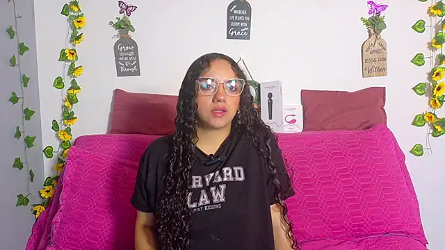 emiily curly online show from 6, 8, 2026