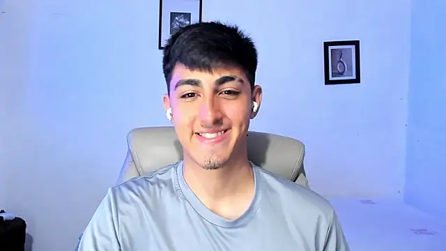 Snapshot of babyted272 chatting on 7, 3, 2026 babyted272 online show from 7, 3, 2026