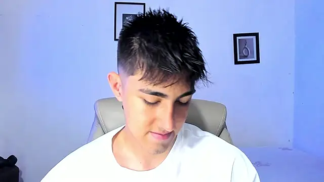 Snapshot of babyted272 chatting on 15, 3, 2026 babyted272 online show from 15, 3, 2026