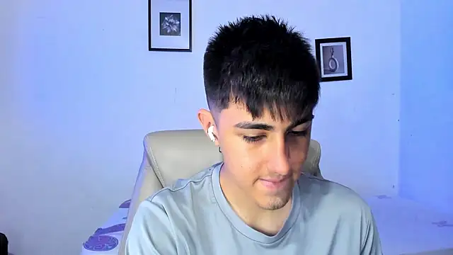 Snapshot of babyted272 chatting on 17, 3, 2026 babyted272 online show from 17, 3, 2026