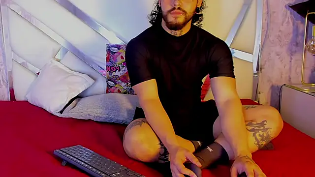 Snapshot of Benny_and_Mark chatting on 8, 2, 2026 Benny and Mark online show from 8, 2, 2026