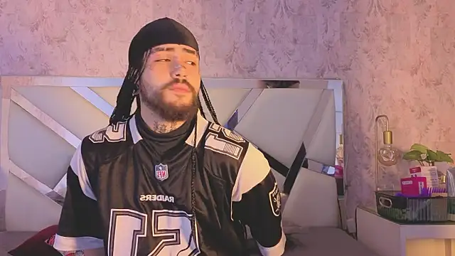 Snapshot of Benny_and_Mark chatting on 5, 3, 2026 Benny and Mark online show from 5, 3, 2026