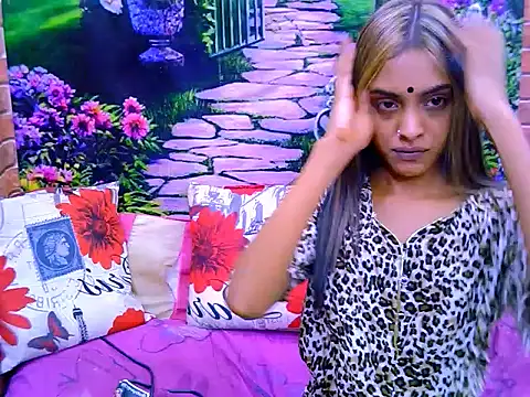 IndianPretty14u2Luv online show from 13, 7, 2026