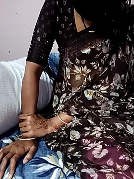 Snapshot of desicpl26 chatting on 3, 2, 2026 desicpl26 online show from 3, 2, 2026