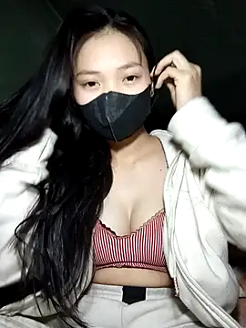 Snapshot of derylove_ chatting on 6, 3, 2026 derylove online show from 6, 3, 2026