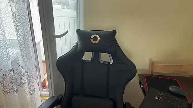 Snapshot of SoftIris_ chatting on 11, 3, 2026 SoftIris online show from 11, 3, 2026