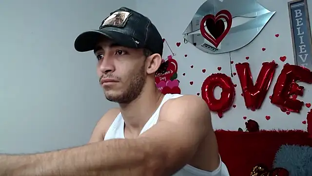 Snapshot of Caius_fox chatting on 5, 3, 2026 Caius fox online show from 5, 3, 2026