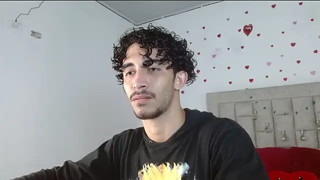 Snapshot of Caius_fox chatting on 21, 3, 2026 Caius fox online show from 21, 3, 2026