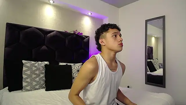 Snapshot of Dominik_Souza chatting on 10, 3, 2026 Dominik Souza online show from 10, 3, 2026