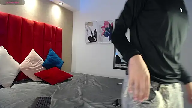 Snapshot of Dominik_Souza chatting on 15, 3, 2026 Dominik Souza online show from 15, 3, 2026