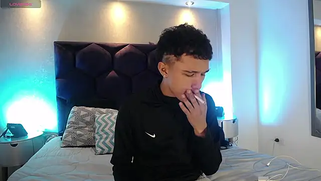 Snapshot of Dominik_Souza chatting on 19, 3, 2026 Dominik Souza online show from 19, 3, 2026