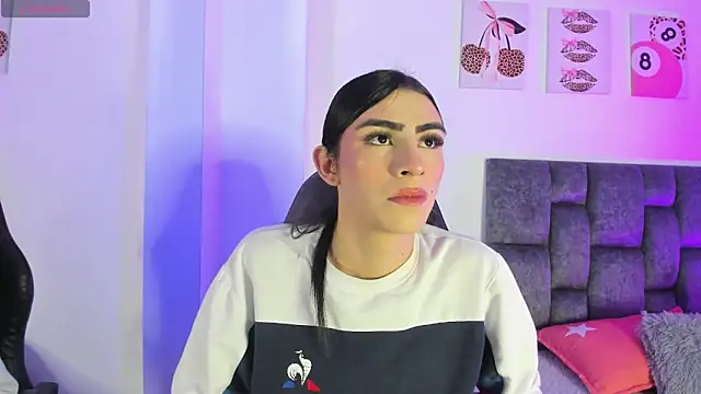 Isabella Moon9 online show from 2, 5, 2026
