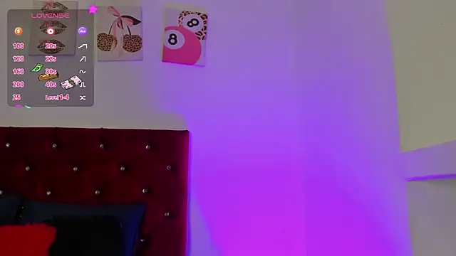 Isabella Moon9 online show from 8, 7, 2026