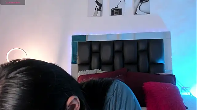 Isabella Moon9 online show from 13, 7, 2026