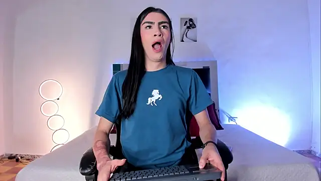 Isabella Moon9 online show from 16, 7, 2026