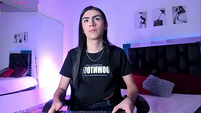 Isabella Moon9 online show from 18, 7, 2026