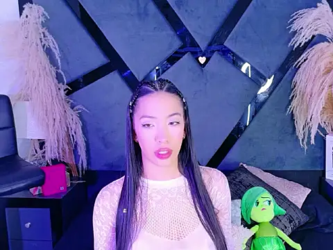 KylieWhitee online show from 20, 3, 2026