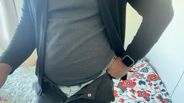 Snapshot of justonce2 chatting on 18, 3, 2026 justonce2 online show from 18, 3, 2026