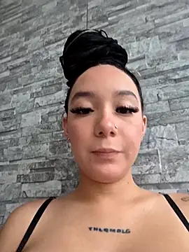 Snapshot of alaia_princess chatting on 6, 3, 2026 alaia princess online show from 6, 3, 2026