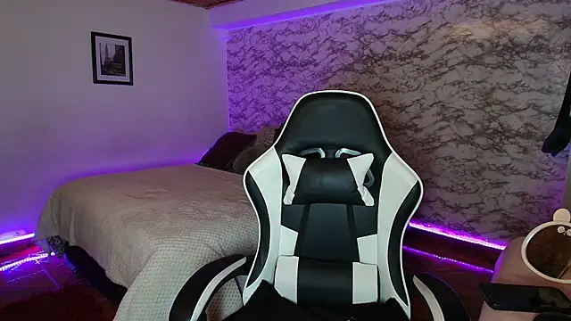 Snapshot of Camila_IRoose chatting on 21, 3, 2026 Camila IRoose online show from 21, 3, 2026