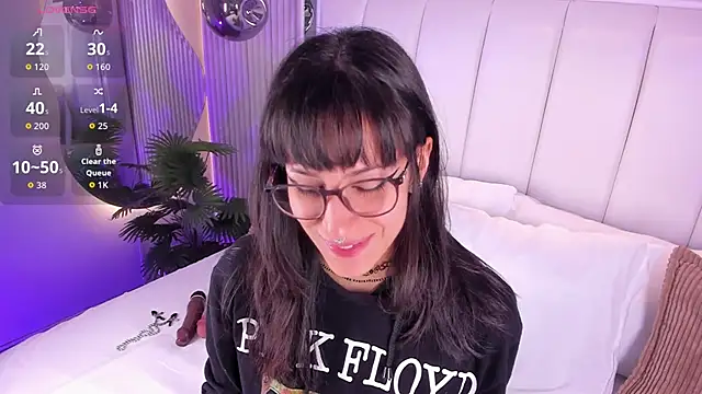 ViolettaColinss online show from 5, 5, 2026