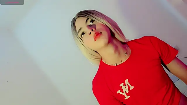 Snapshot of zoe_rous2 chatting on 2, 2, 2026 zoe rous2 online show from 2, 2, 2026