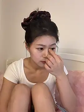 Snapshot of Nana-3 chatting on 6, 3, 2026 Nana-3 online show from 6, 3, 2026