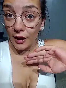 kuramaqueen online show from 20, 2, 2026