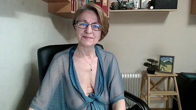katemodel online show from 26, 4, 2026