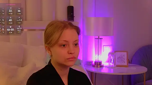 MollyHilton online show from 11, 2, 2026