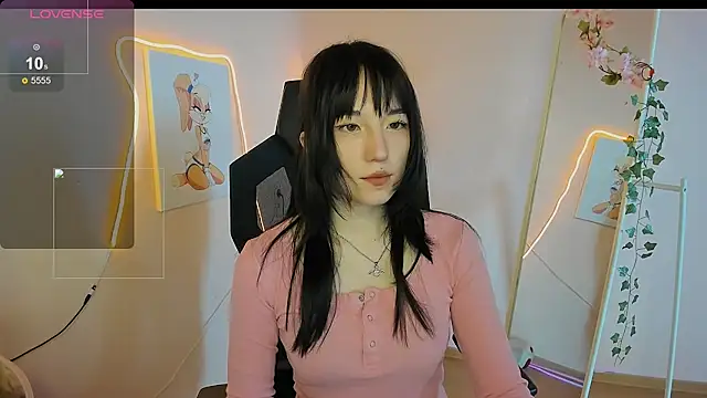 AliceeinWonderlanddd online show from 8, 5, 2026