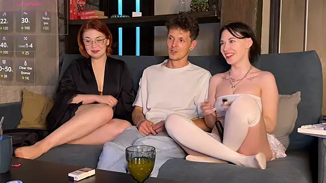 Three Some Dream online show from 22, 6, 2026