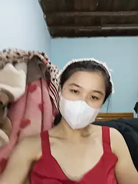 Daisy-lusia2026 online show from 10, 7, 2026