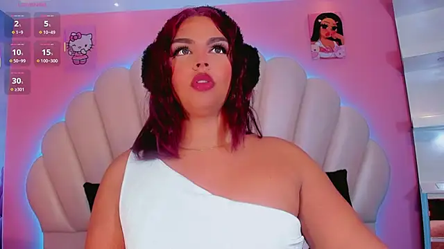 Snapshot of Maia_Hotts chatting on 5, 2, 2026 Maia Hotts online show from 5, 2, 2026