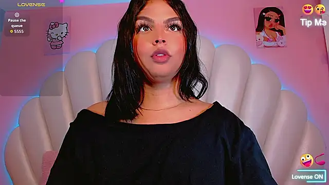 Snapshot of Maia_Hotts chatting on 9, 3, 2026 Maia Hotts online show from 9, 3, 2026