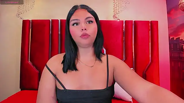 Snapshot of Maia_Hotts chatting on 21, 3, 2026 Maia Hotts online show from 21, 3, 2026