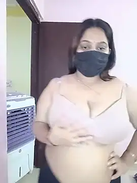 Aliya Hott online show from 18, 5, 2026