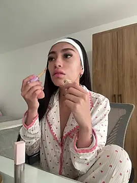 Bonny Eva online show from 23, 6, 2026