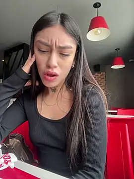 Bonny Eva online show from 13, 7, 2026