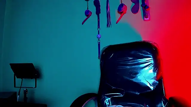 hazz smith  online show from 26, 2, 2026