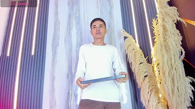 Matheus Ic online show from 4, 2, 2026