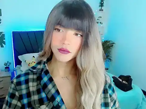 ZoeSchmmit online show from 25, 7, 2026