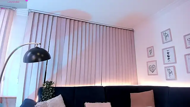 agata volkov online show from 3, 3, 2026