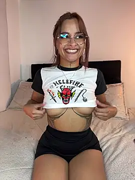 Snapshot of _Victoria_foxx_ chatting on 9, 2, 2026 Victoria foxx online show from 9, 2, 2026