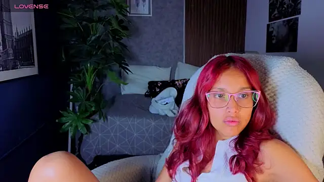 Snapshot of saphire_ chatting on 18, 3, 2026 saphire online show from 18, 3, 2026