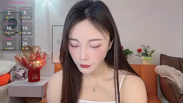 Lisa-295188 online show from 20, 2, 2026