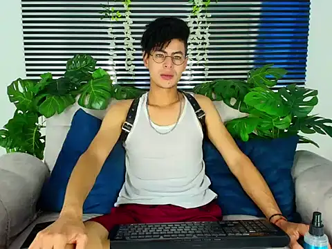 Snapshot of ThiiagoSaeenz chatting on 3, 3, 2026 ThiiagoSaeenz online show from 3, 3, 2026