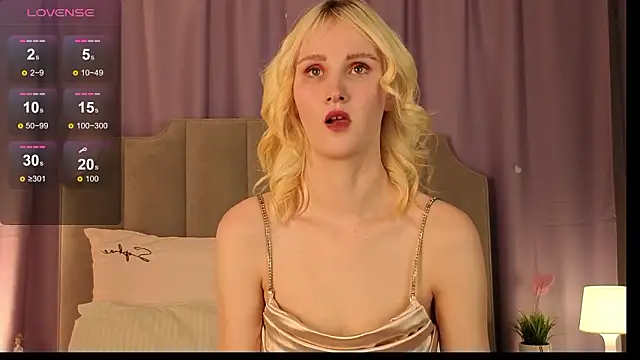 Snapshot of CrystalLili chatting on 23, 3, 2026 CrystalLili online show from 23, 3, 2026