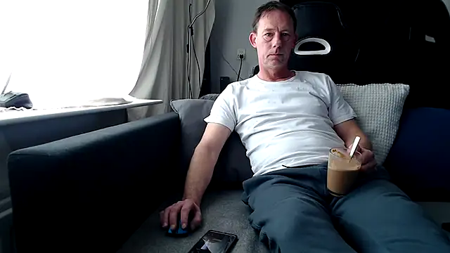 Snapshot of Sexy_Ass_Mike chatting on 6, 3, 2026 Sexy Ass Mike online show from 6, 3, 2026